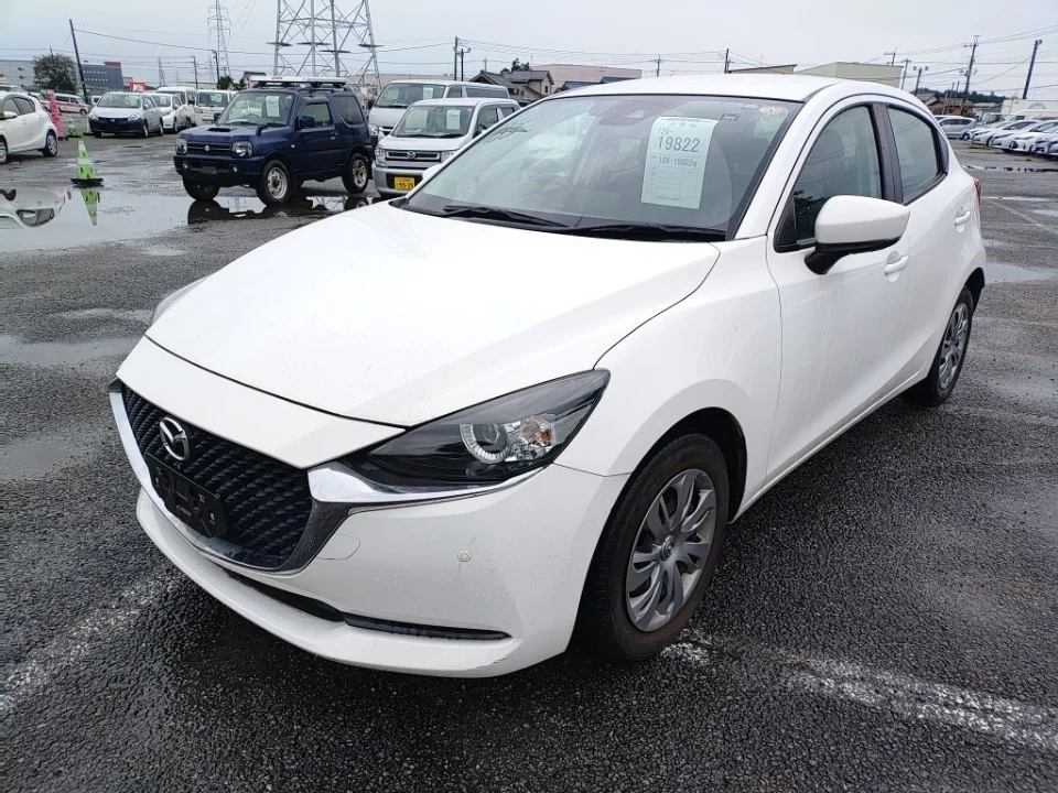 Mazda Mazda2 2021
