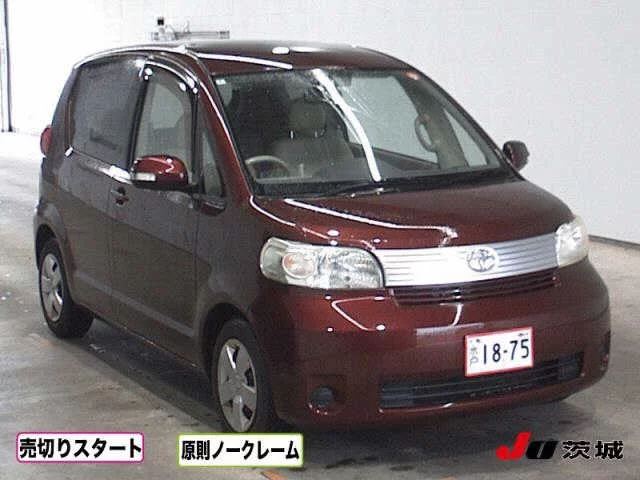 Toyota Porte 2010
