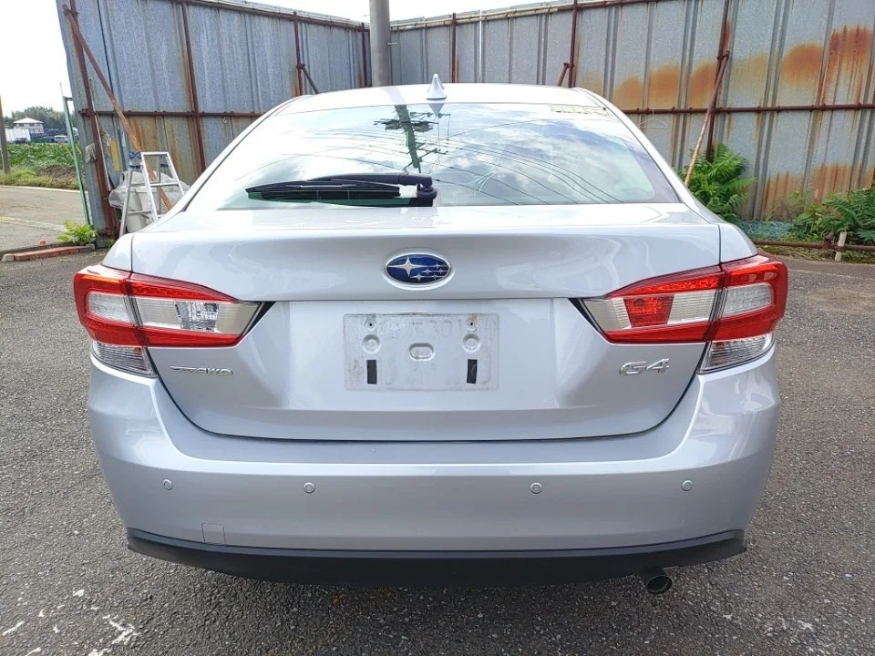 Subaru Impreza  с аукциона в Японии