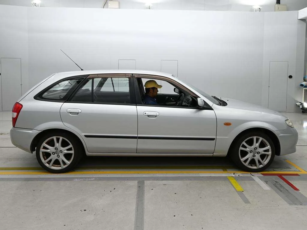 Mazda Familia S-Wagon  с аукциона в Японии