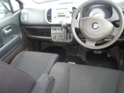 SUZUKI MRWAGON