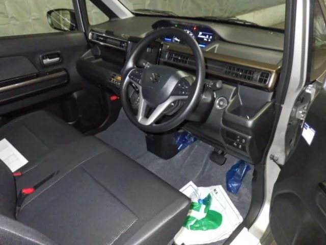 Suzuki Wagon R Custom  с аукциона в Японии
