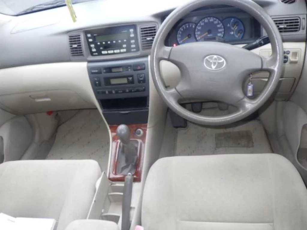 Toyota Corolla  с аукциона в Японии