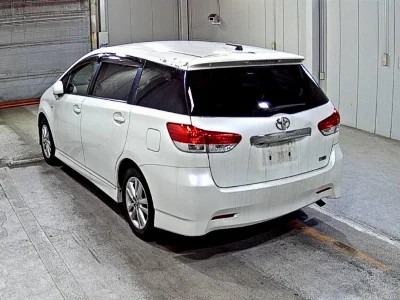 TOYOTA WISH