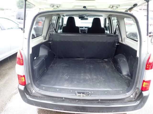 Toyota Probox  с аукциона в Японии
