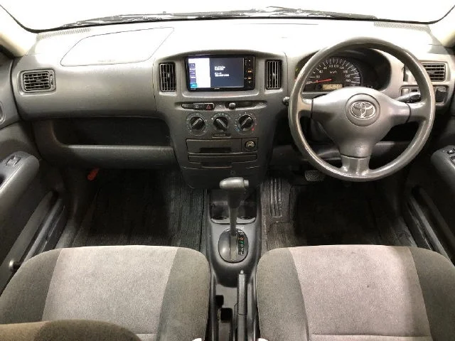 Toyota Succeed  с аукциона в Японии
