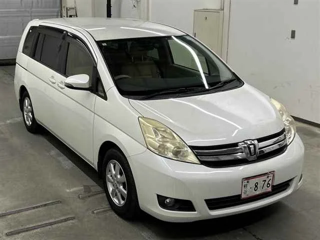 Toyota Isis 2014