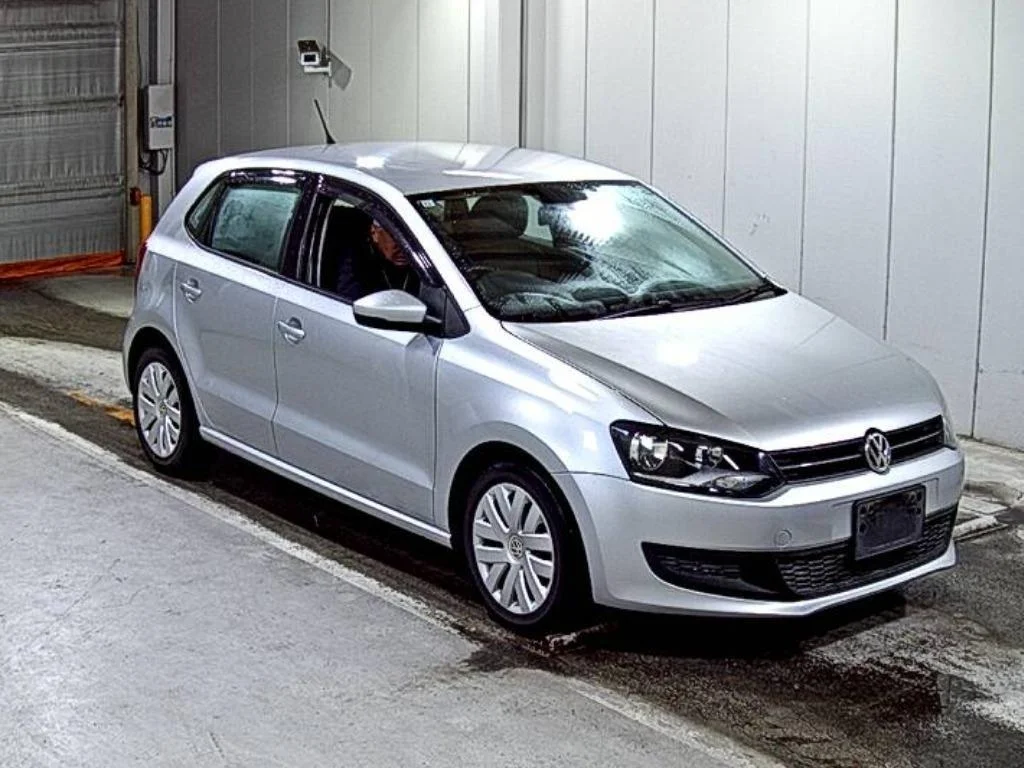 Volkswagen Polo  с аукциона в Японии