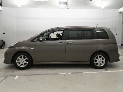 TOYOTA ISIS, 2011 — лот японского аукциона
