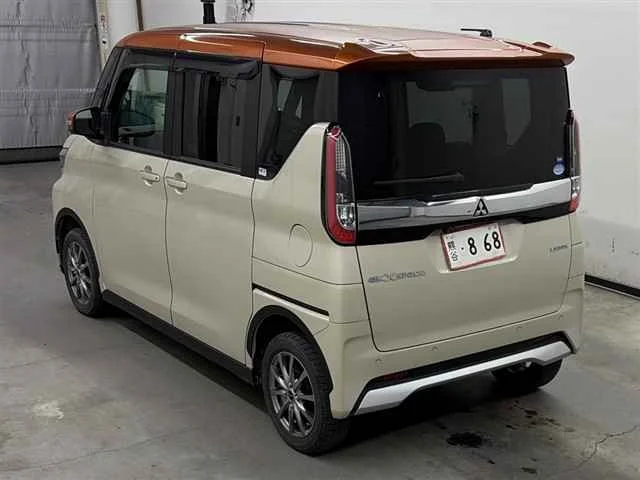 Mitsubishi eK X Space  с аукциона в Японии