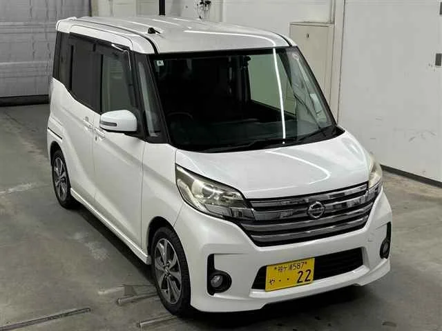 Nissan Dayz Roox 2014