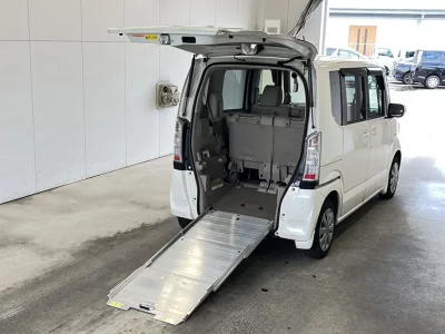 HONDA N BOX PLUS