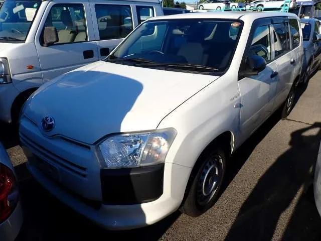 Toyota Probox 2022