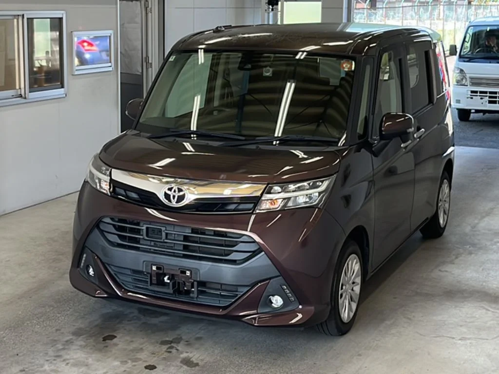 Toyota Tank 2018