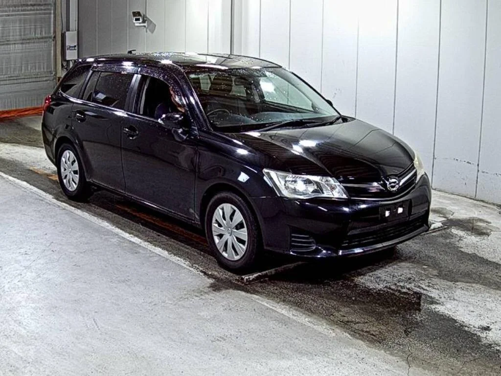 Toyota Corolla Fielder 2013