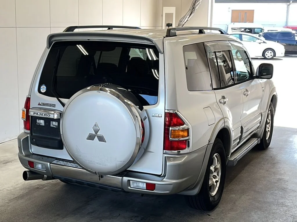 Mitsubishi Pajero  с аукциона в Японии