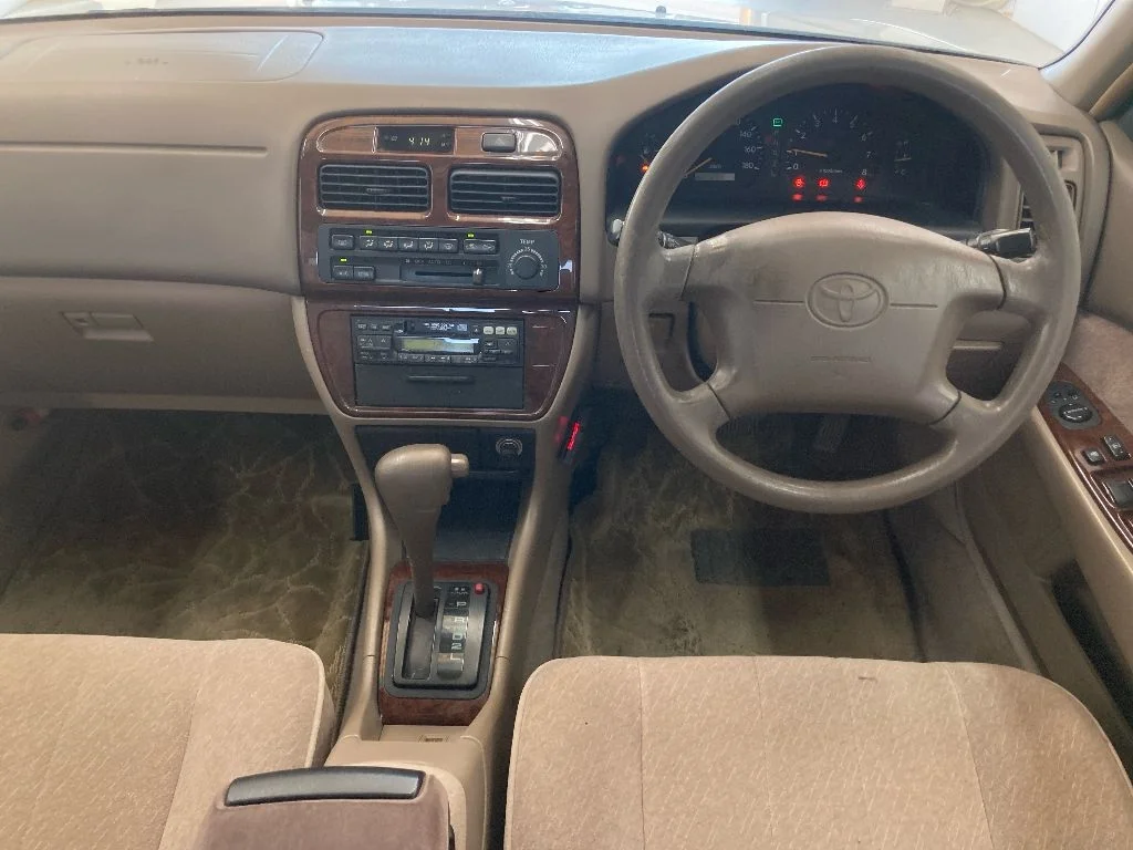 Toyota Camry  с аукциона в Японии