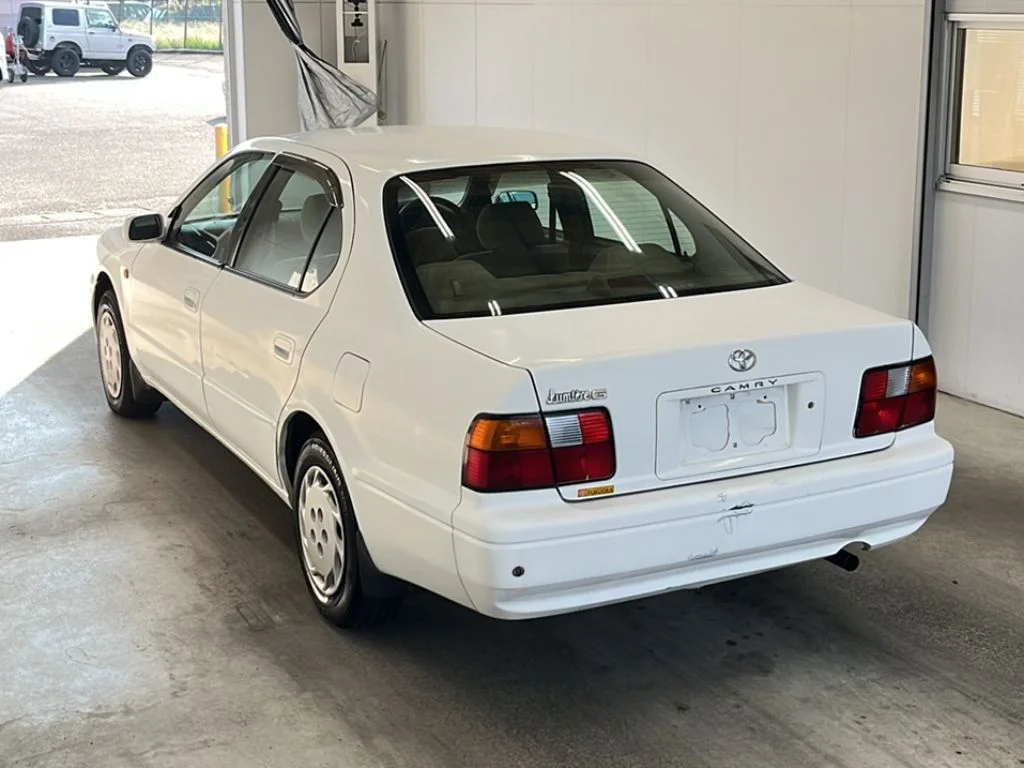 Toyota Camry  с аукциона в Японии