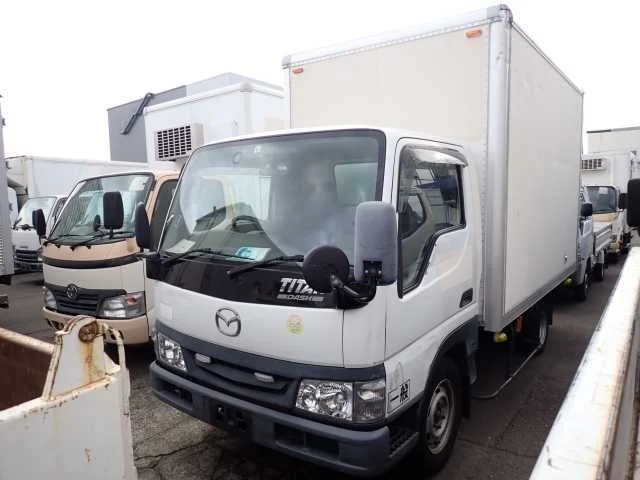 Mazda Titan 2008