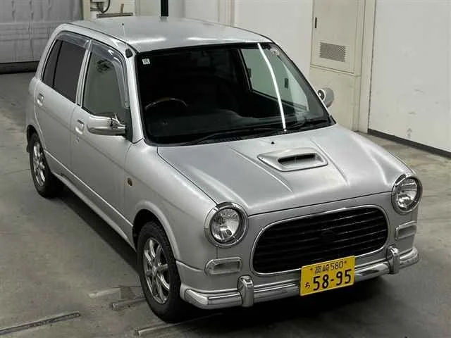 Daihatsu Mira 1999
