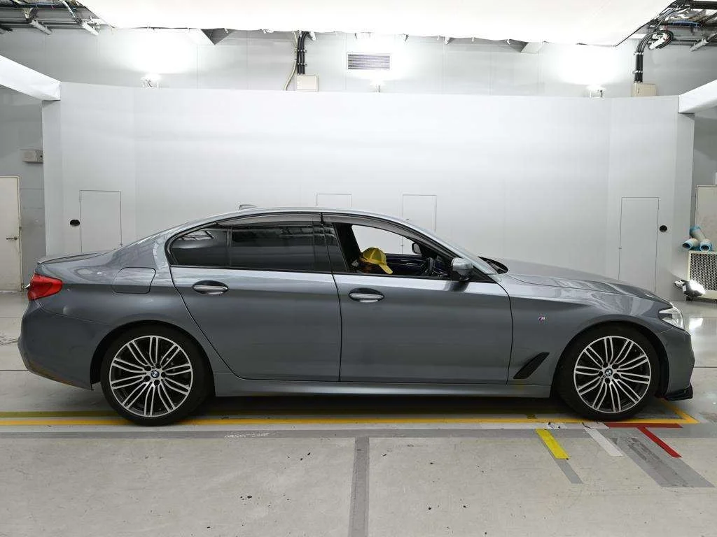 BMW 5-Series  с аукциона в Японии