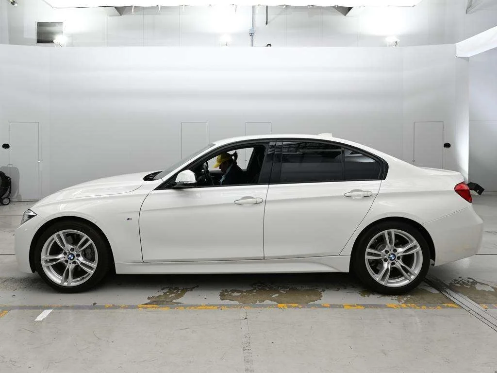 BMW 3-Series  с аукциона в Японии