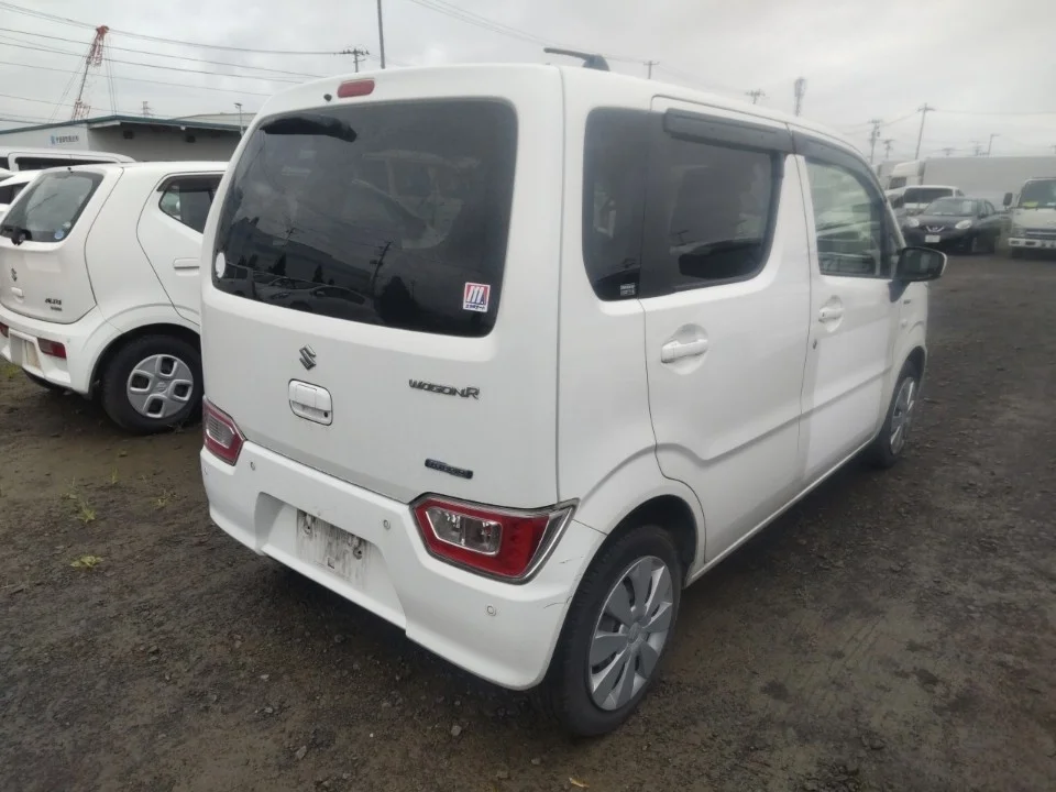 Suzuki Wagon R  с аукциона в Японии