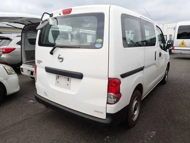 Nissan NV200  с аукциона в Японии