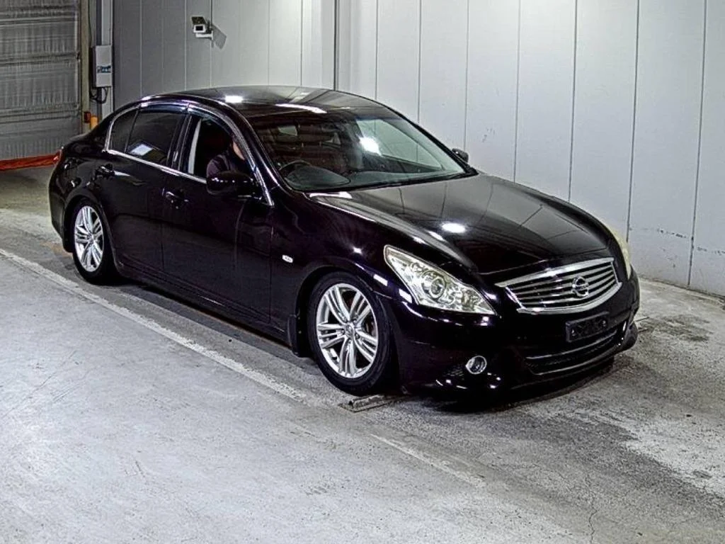 Nissan Skyline 2012