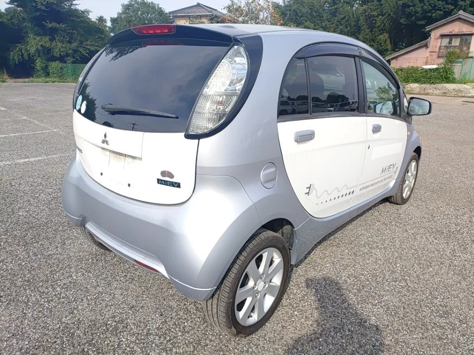 Mitsubishi i-MiEV 2011