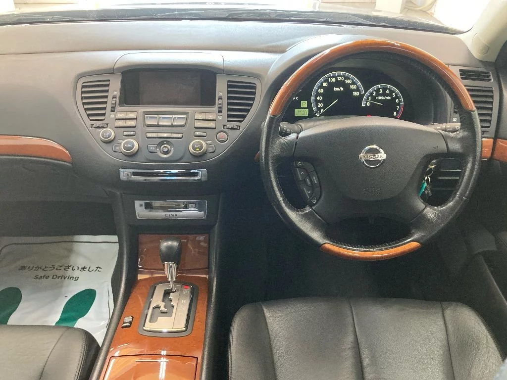 Nissan Cima 2002