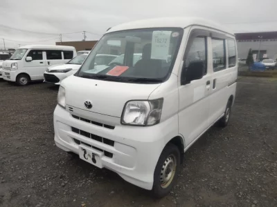 TOYOTA PIXIS VAN, 2015 — лот японского аукциона