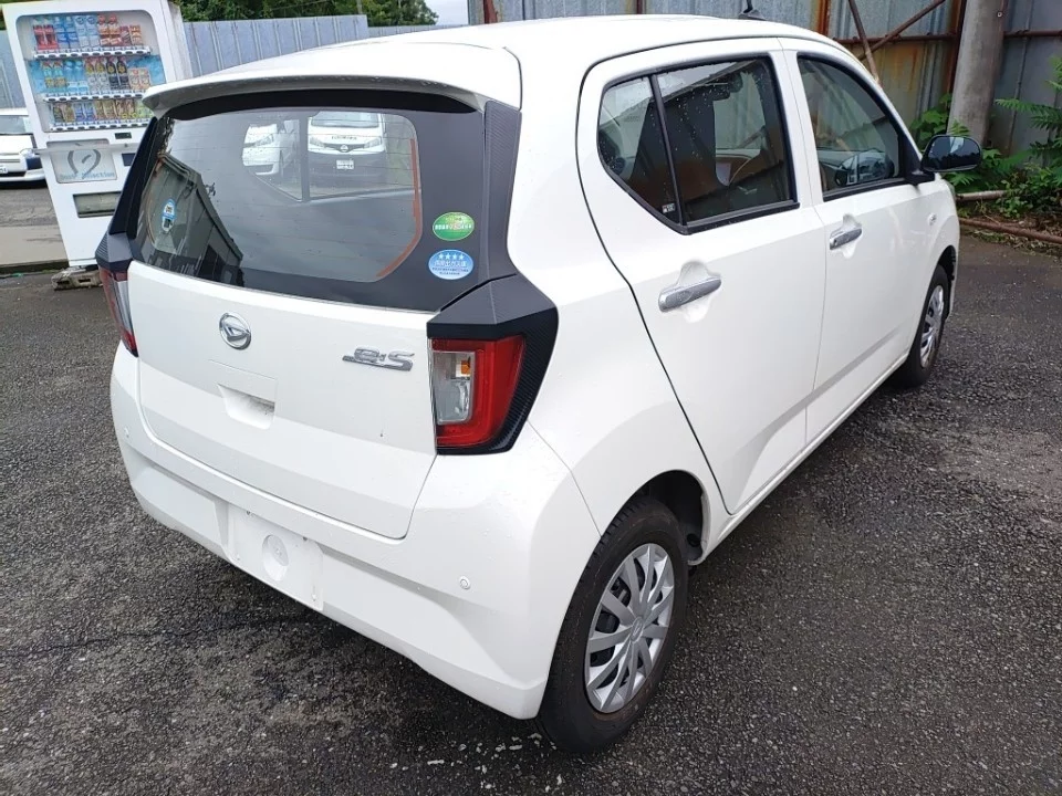 Daihatsu Mira e:S 2019