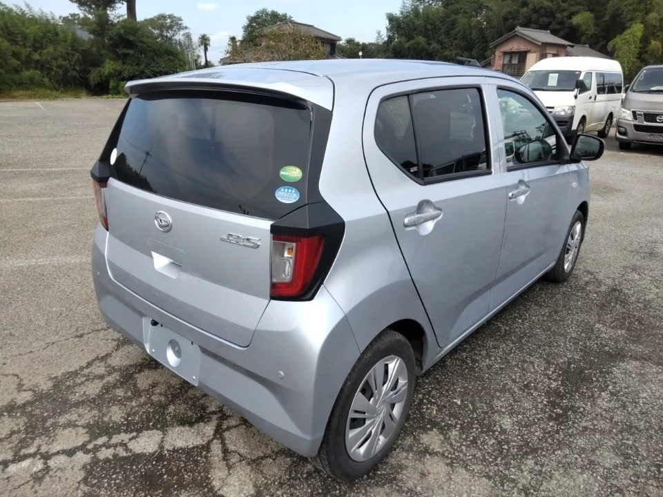 Daihatsu Mira e:S 2019