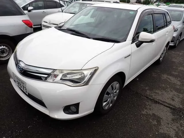 Toyota Corolla Fielder 2015