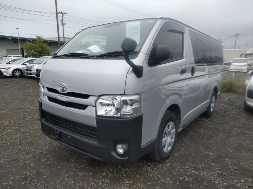 Toyota RegiusAce 2020