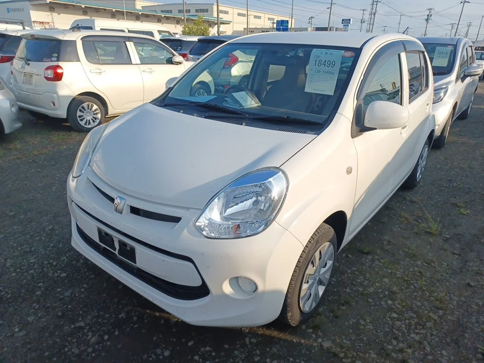 Toyota Passo 2015