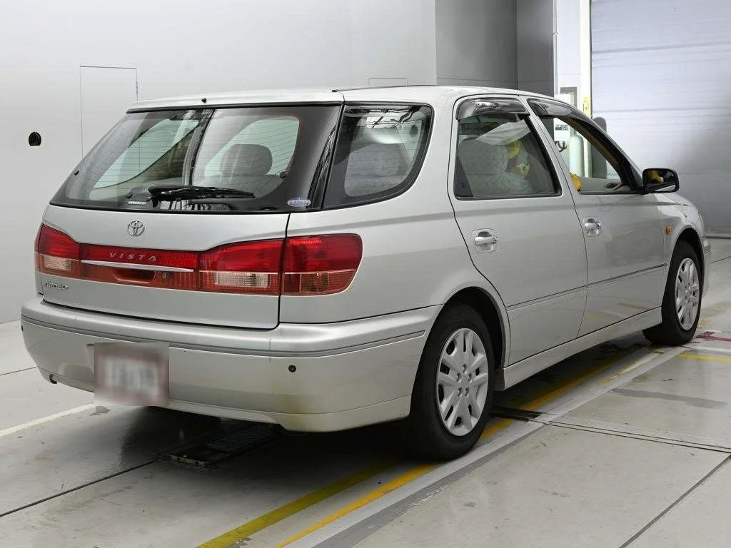 Toyota Vista Ardeo  с аукциона в Японии