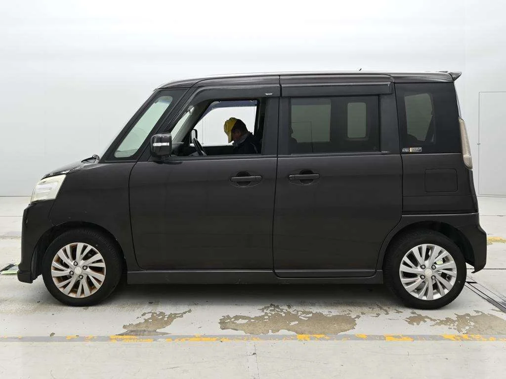 Suzuki Spacia Custom  с аукциона в Японии