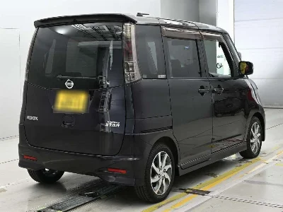 NISSAN ROOX