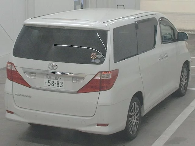 Toyota Alphard 2011