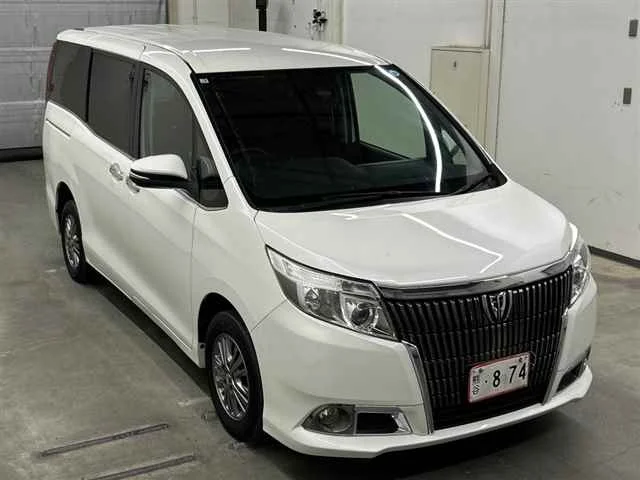 Toyota Esquire 2017