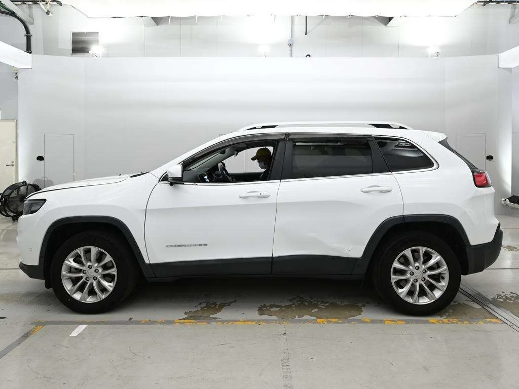 Jeep Cherokee  с аукциона в Японии