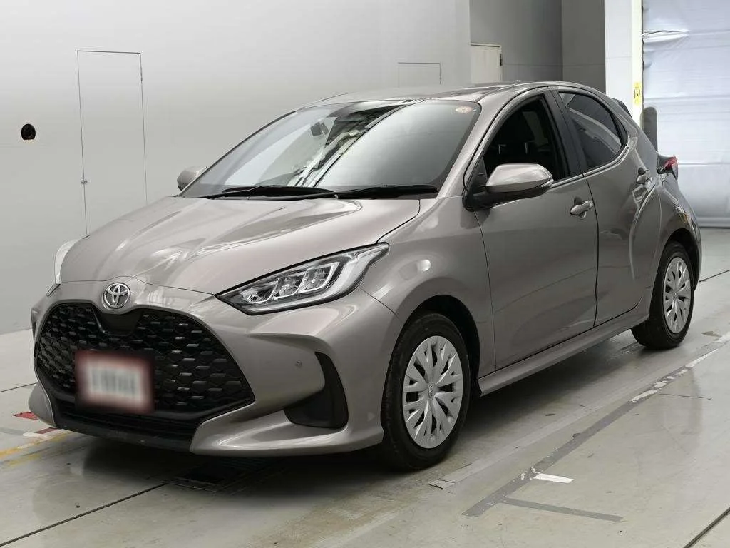 Toyota Yaris  с аукциона в Японии