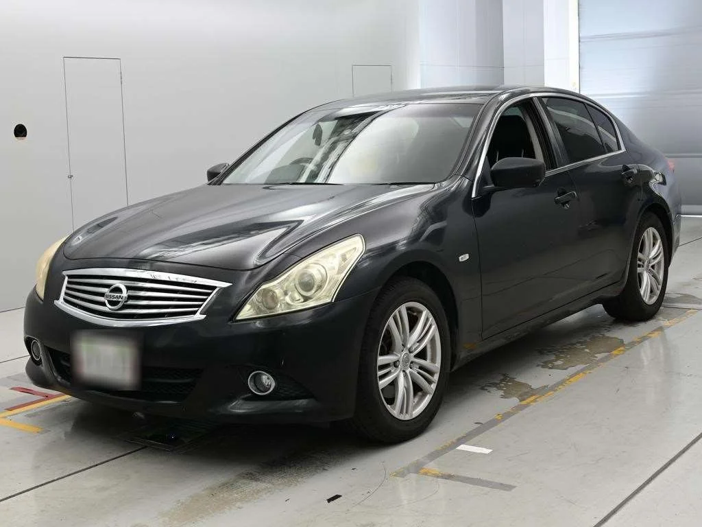 Nissan Skyline 2010