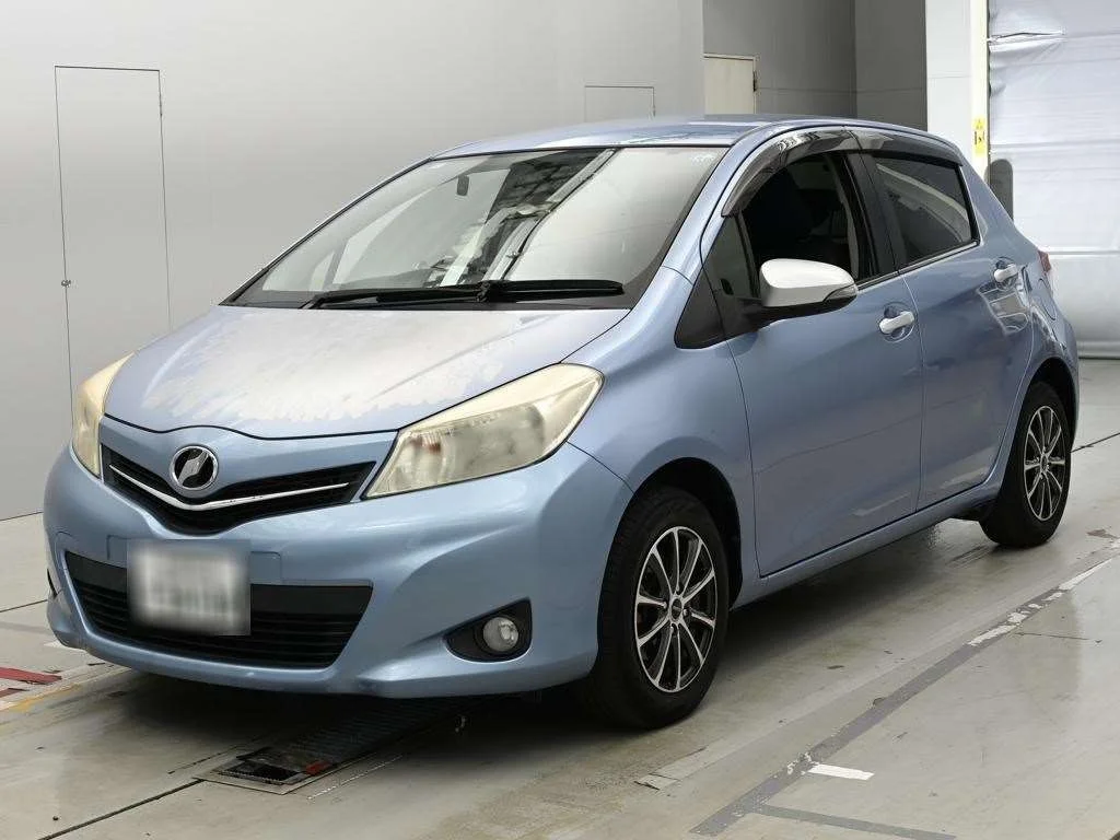 Toyota Vitz 2012