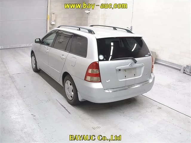 Toyota Corolla Fielder  с аукциона в Японии