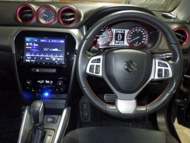 Suzuki Escudo  с аукциона в Японии
