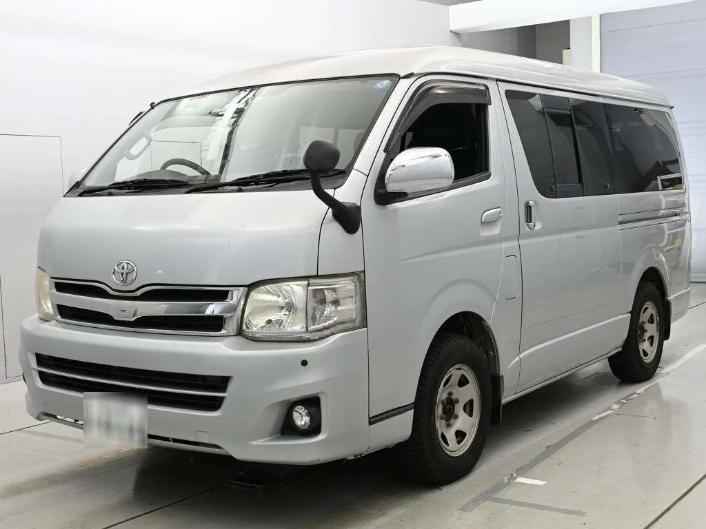 Toyota HiAce 2012
