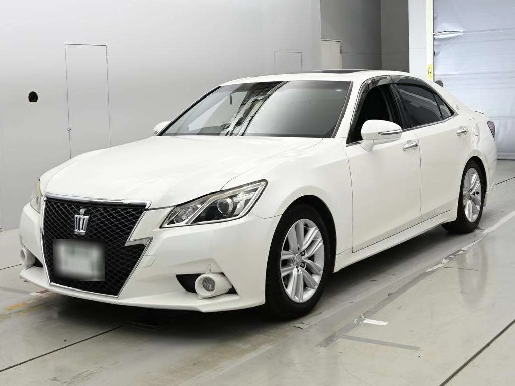 Toyota Crown 2013